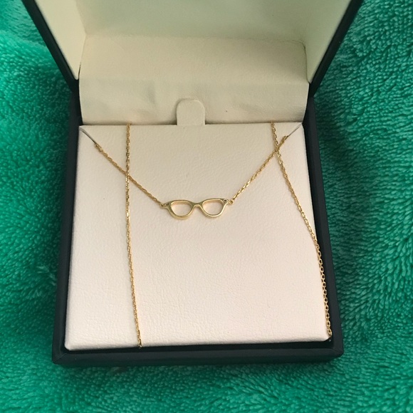 Jewelry - Delicate gold eyeglass necklace